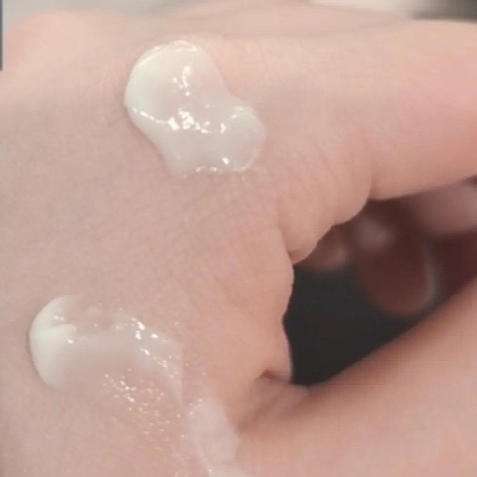 ベラ アルティメットエージ ネッククリーム/VELLA/フェイスクリームを使ったクチコミ(2枚目)