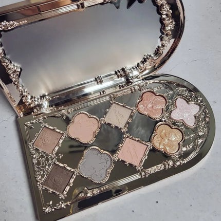 フラワーノーズ リトルエンジェルコレクション 9色アイシャドウパレット/FlowerKnows/アイシャドウパレットを使ったクチコミ(2枚目)