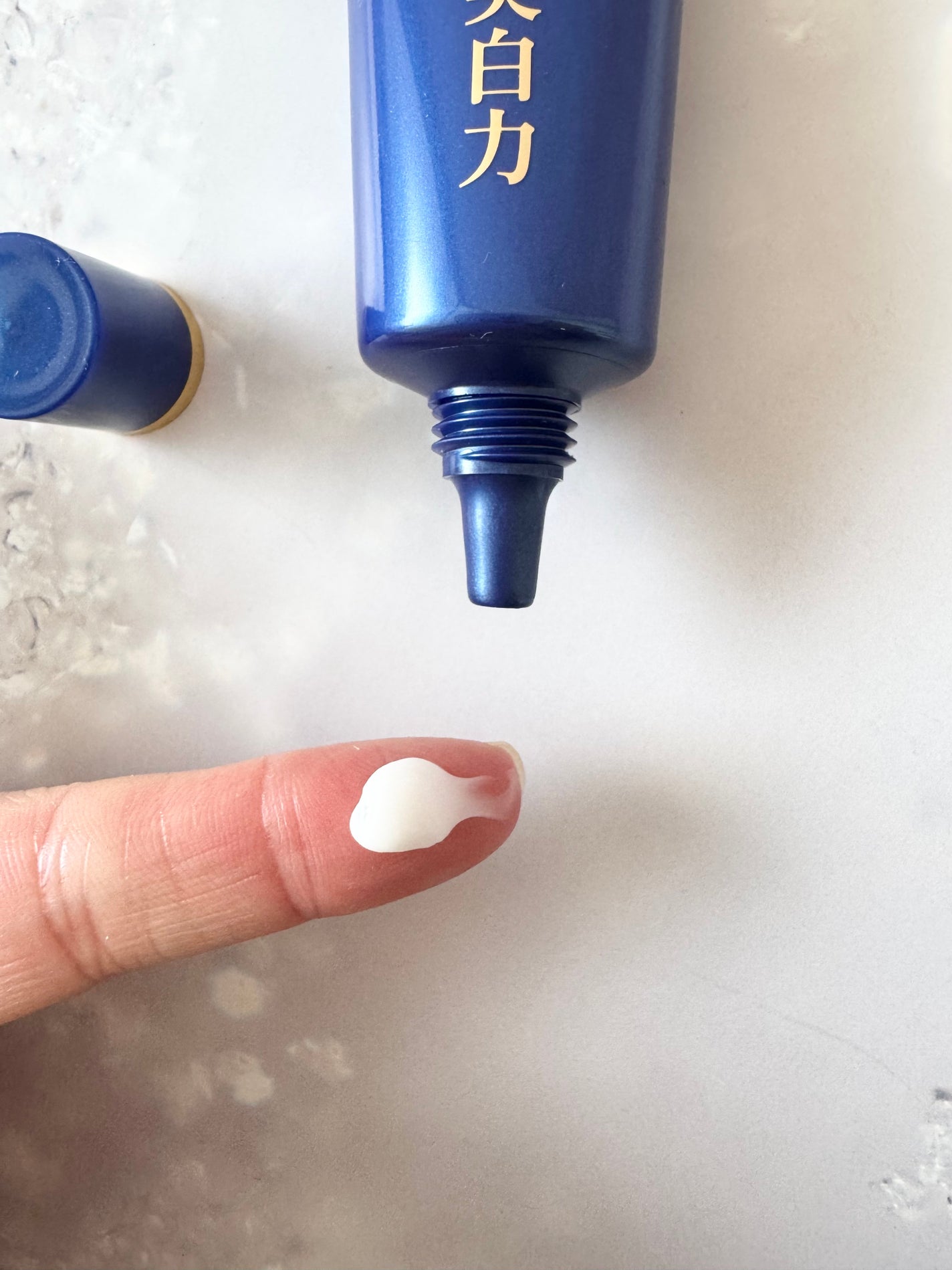 プラセホワイター 薬用美白アイクリーム/明色/アイケア・アイクリームを使ったクチコミ(2枚目)