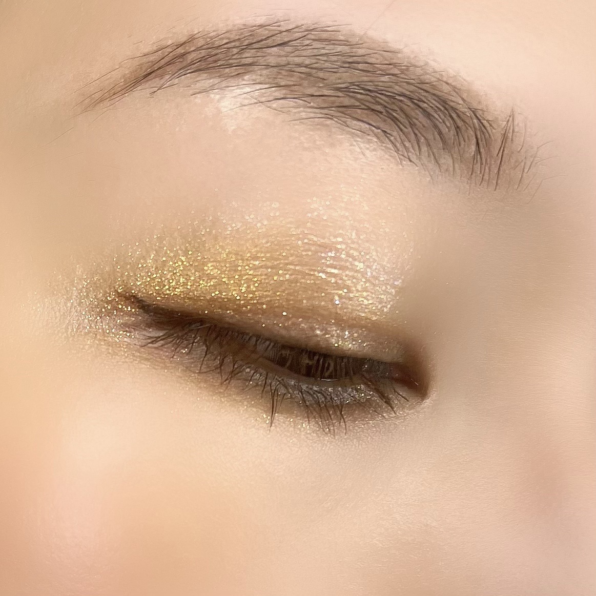 エレガンス ラズル スターアイカラー/エレガンス ラズル /単色アイシャドウを使ったクチコミ（2枚目）