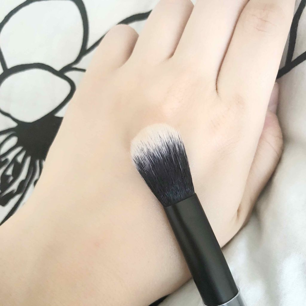 デュアル ファイバー セッティング ブラシ 26/NYX Professional Makeup/メイクブラシを使ったクチコミ(2枚目)