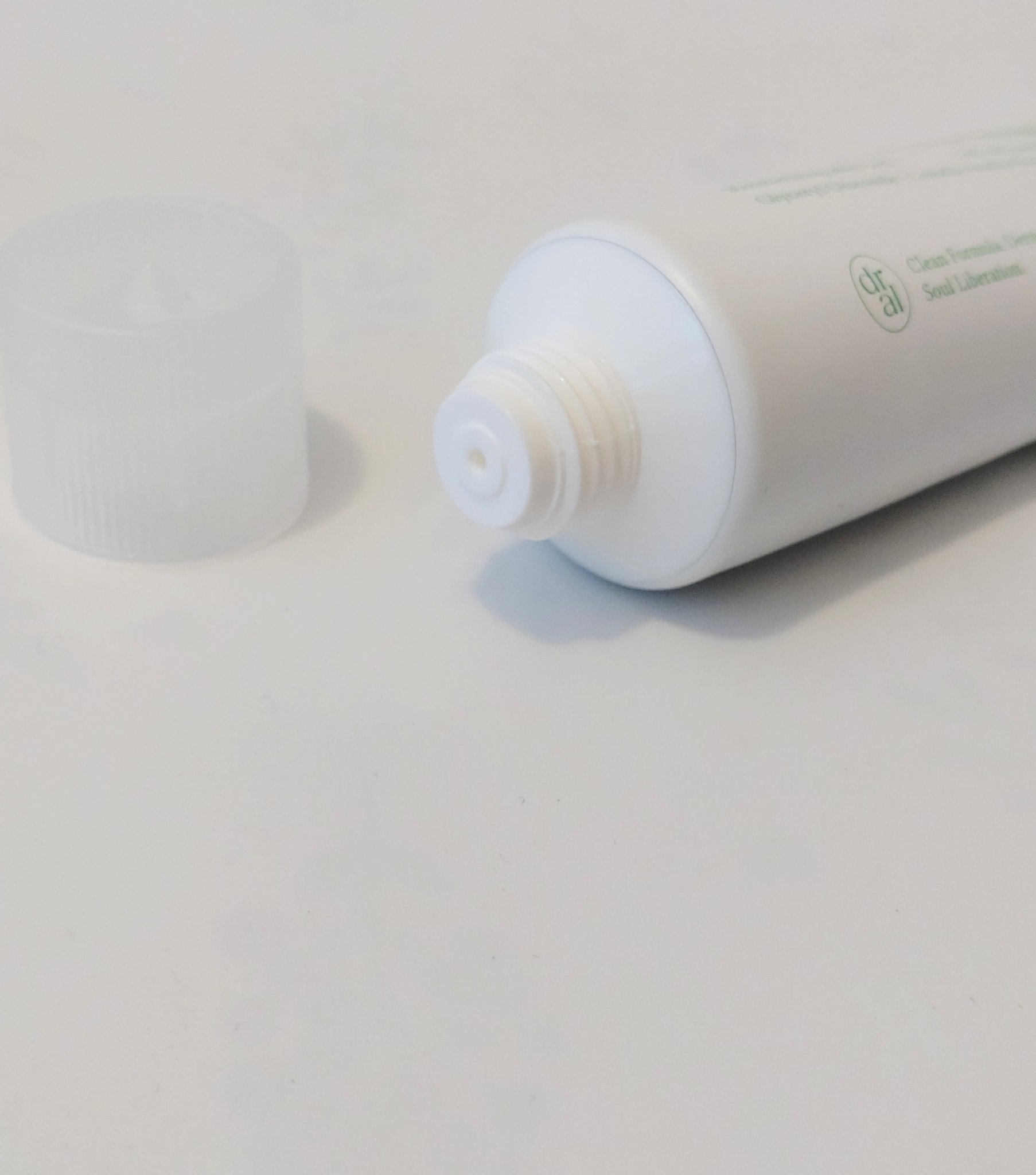 ピュリファインググリーンティーサンスクリーン/Dr.Althea/日焼け止めクリームを使ったクチコミ（2枚目）