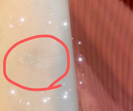 セリア AT グロッシーアイシャドウのクチコミ「100均で買った超.超.超優秀コスメ😳
ATグロッシーアイシャドウ01
ヌードベージュ
.....」(3枚目)