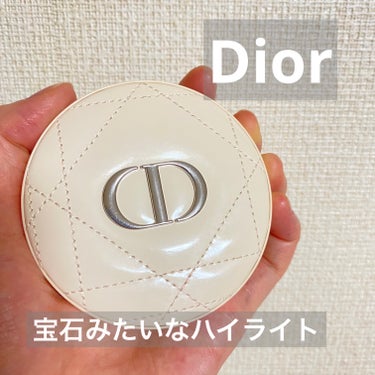 艶を纏うハイライト

Dior
ディオールスキン フォーエヴァー クチュール ルミナイザー
02　ピンク グロウ


大好きなDior❤️


人気のハイライト！！4色パレットの方と迷ったけどこれが可愛