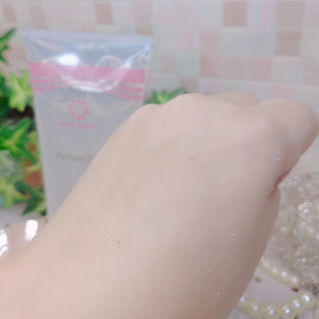 クリスタルビューティピーリングジェル/キレイShop/ピーリングを使ったクチコミ（3枚目）