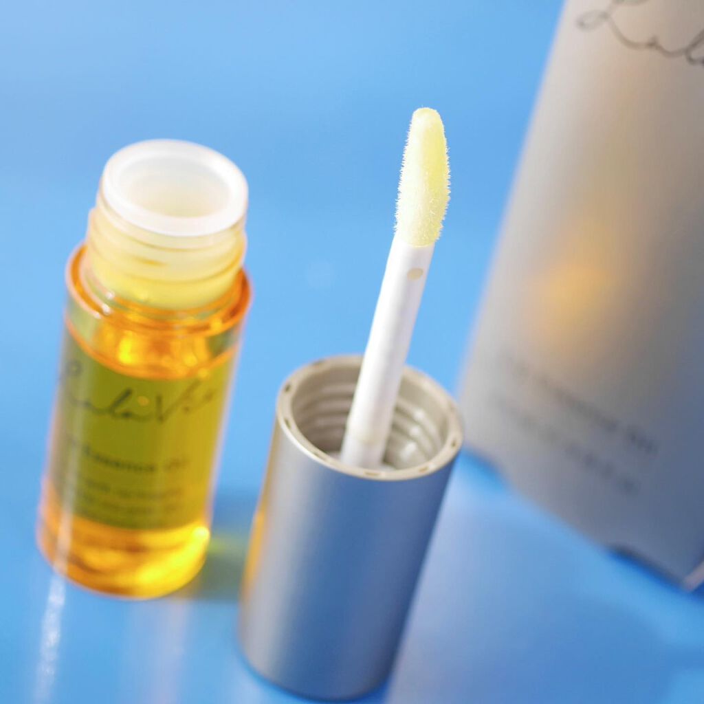 リップエッセンスオイル/Lala Vie/リップオイルを使ったクチコミ（3枚目）