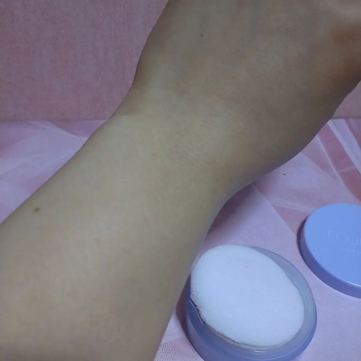 ヨレンパウダー さらポアカバー/muice/ルースパウダーを使ったクチコミ（2枚目）