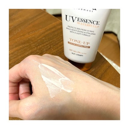 ウォータフルトーンアップサンクリーム/ダルバ/日焼け止めクリームを使ったクチコミ(3枚目)