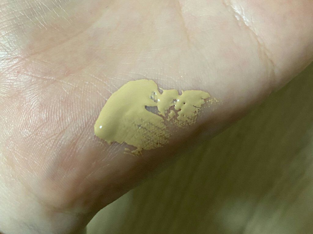 ミネラルエッセンスBBクリーム ライトオークル/ONLY MINERALS/BBクリームを使ったクチコミ（1枚目）