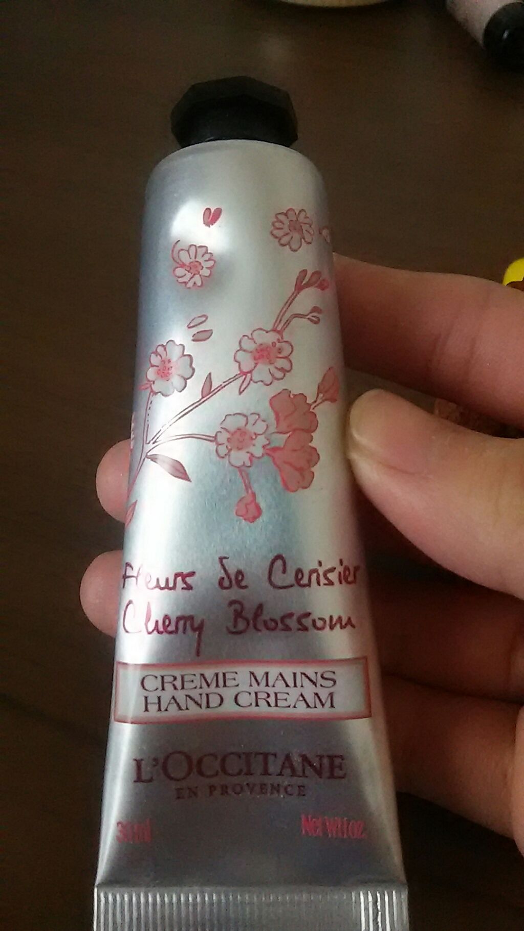 チェリーブロッサム ソフトハンドクリーム/L'OCCITANE/ハンドクリームを使ったクチコミ(1枚目)