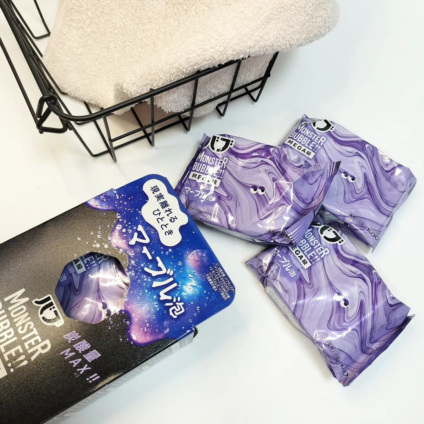 バブ モンスターバブルMEGA級 マーブル泡 ラベンダーカクテルの香り/バブ/炭酸系入浴剤を使ったクチコミ(2枚目)