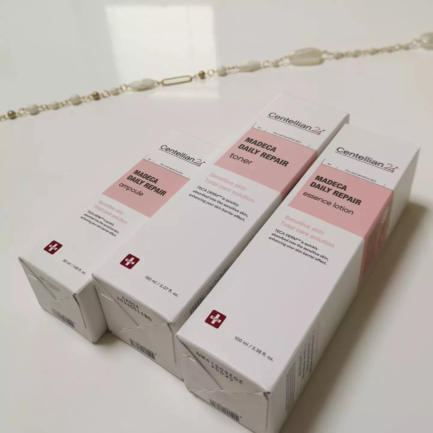 マデカデイリーリペアアンプル/センテリアン24/美容液を使ったクチコミ（2枚目）