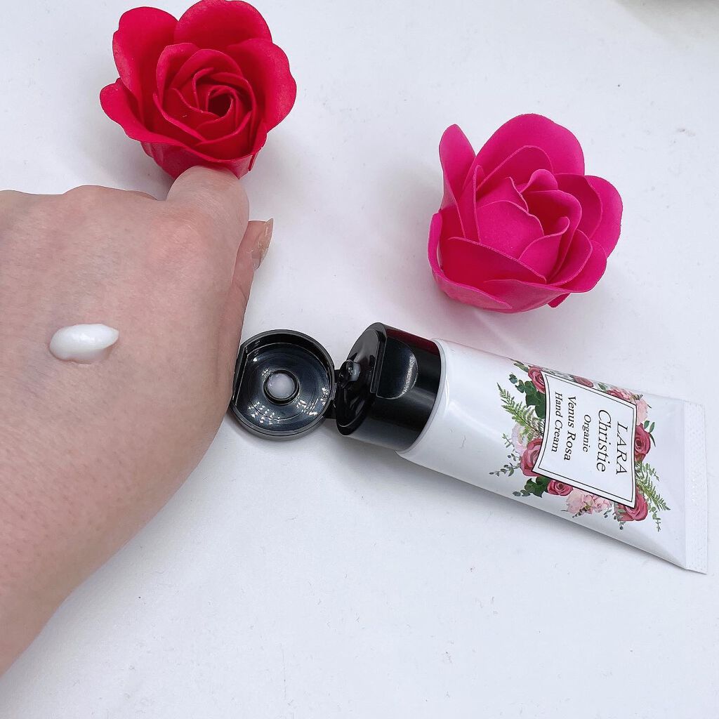 ハンドクリーム ヴィーナスローザ/LARA Christie/ハンドクリームを使ったクチコミ（2枚目）