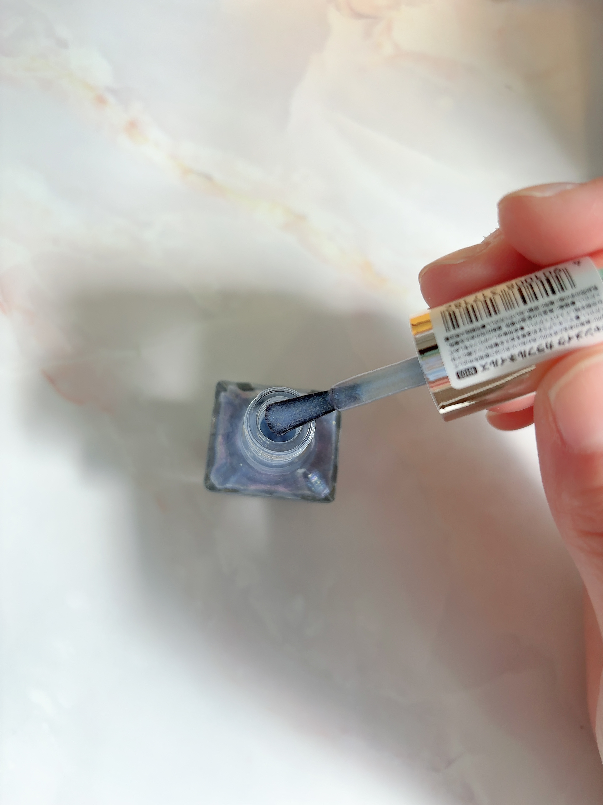 カラフルネイルズ N103 アストロノミー/キャンメイク/マニキュアを使ったクチコミ（3枚目）