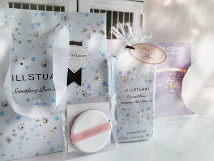 クリスタルブルーム サムシングピュアブルー セント パフュームド ヘアミスト/JILL STUART/ヘアミストを使ったクチコミ(2枚目)