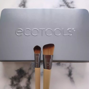 EcoTools 美しく1日を始めるブラシセットのクチコミ「＜Eco Tools スタート ザ デイ ビューティフル メイクブラシキット * ② *＞を愛.....」（2枚目）