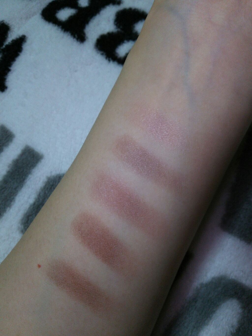 パーフェクトマルチアイズ/キャンメイク/アイシャドウパレットを使ったクチコミ(2枚目)