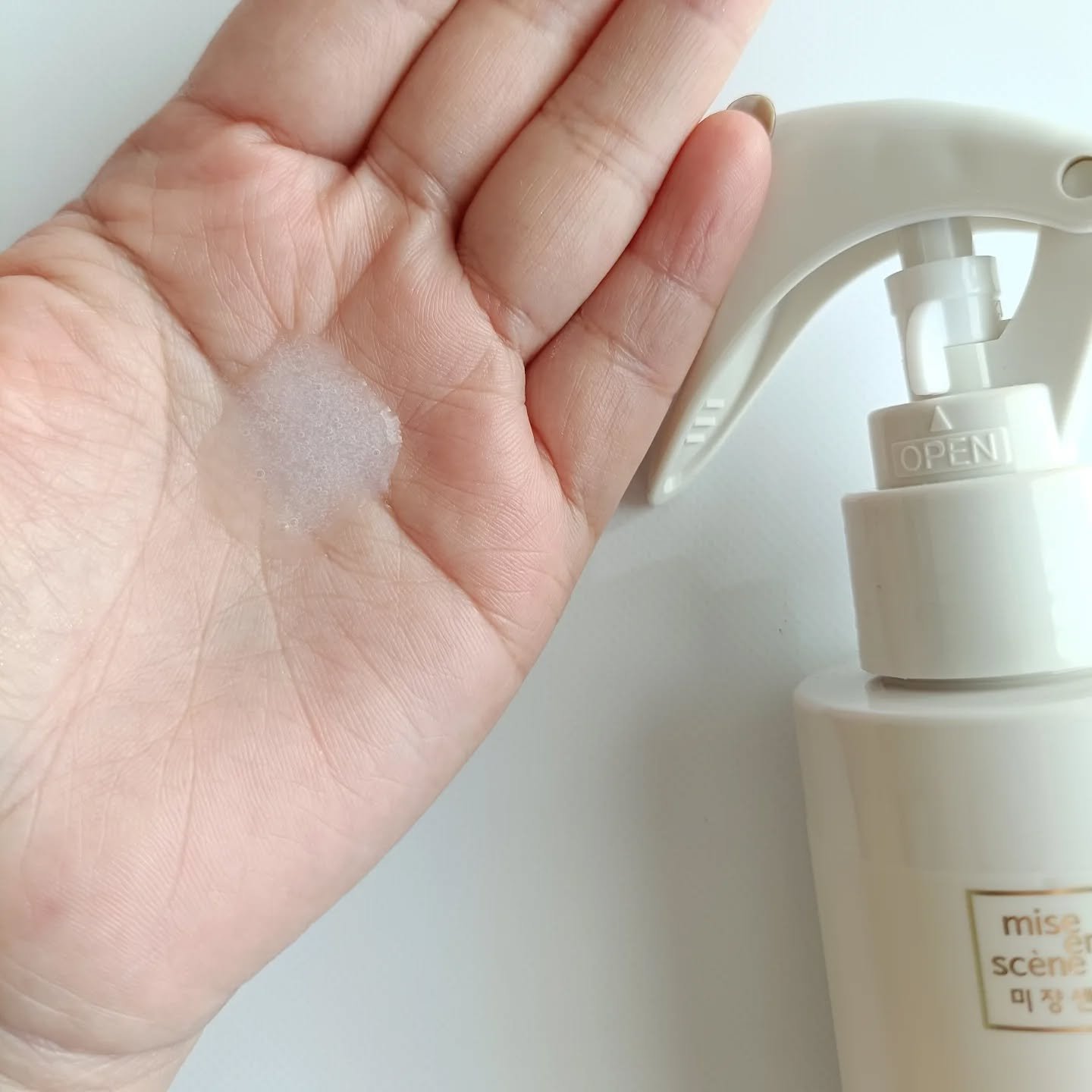 サロン10 洗いながさないトリートメント アンプルヘアミスト 超ダメージヘア用 /miseenscene/ヘアミストを使ったクチコミ（3枚目）