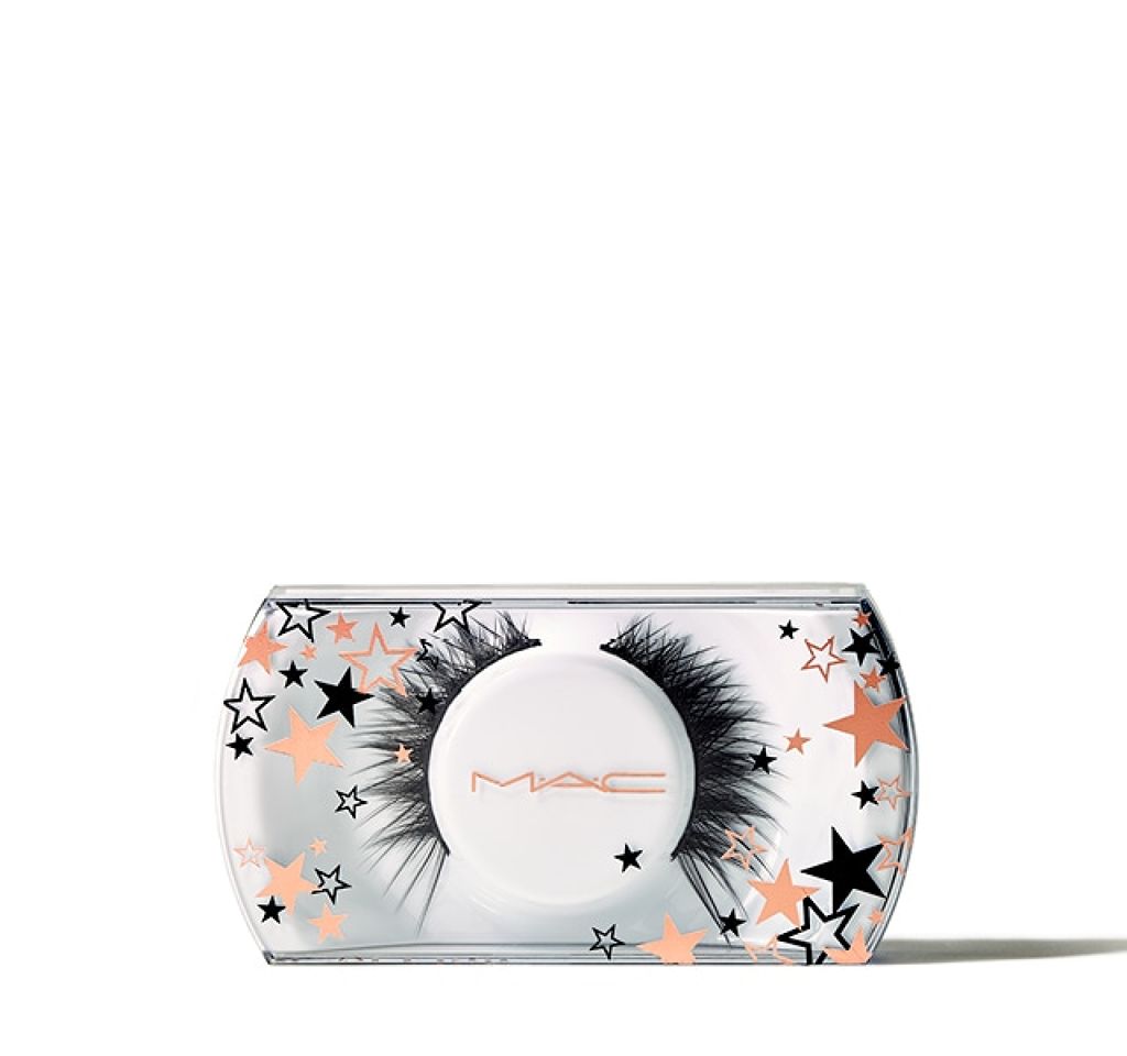 #70 アイ ラッシュ