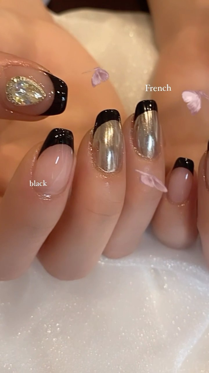 #福岡ネイル,#マグネットネイル,#オーロラネイル,#夏ネイル,#冬ネイル,#韓国ネイル,#クリアネイル,#ジェルネイル,#ショートネイル,#ニュアンスネイル,#天神ネイル,#シンプルネイル,#ミラーネイル,#大人ネイル,#オフィスネイル,#オーロラミラーネイル,#ショートネイル,#氷ネイル,#キラキラネイル,#フットネイル,#ウルウルネイル,#韓国風ネイル,#ラメネイルのネイルデザイン