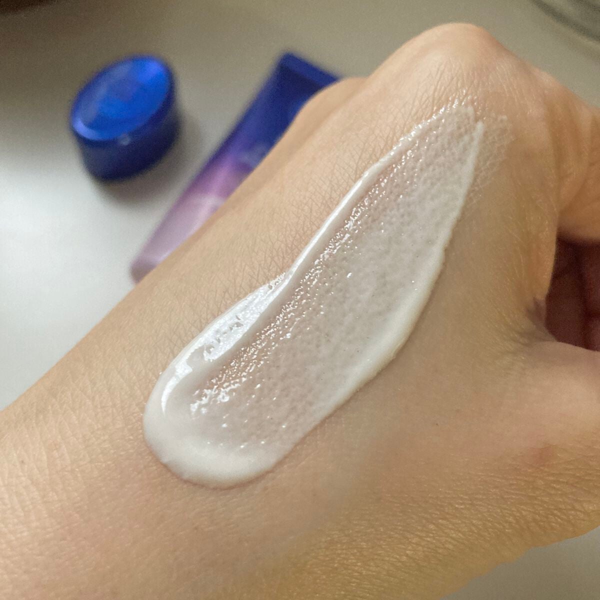 ニベアUV ディープ プロテクト&ケア トーンアップ エッセンス/ニベア/日焼け止めローションを使ったクチコミ(4枚目)