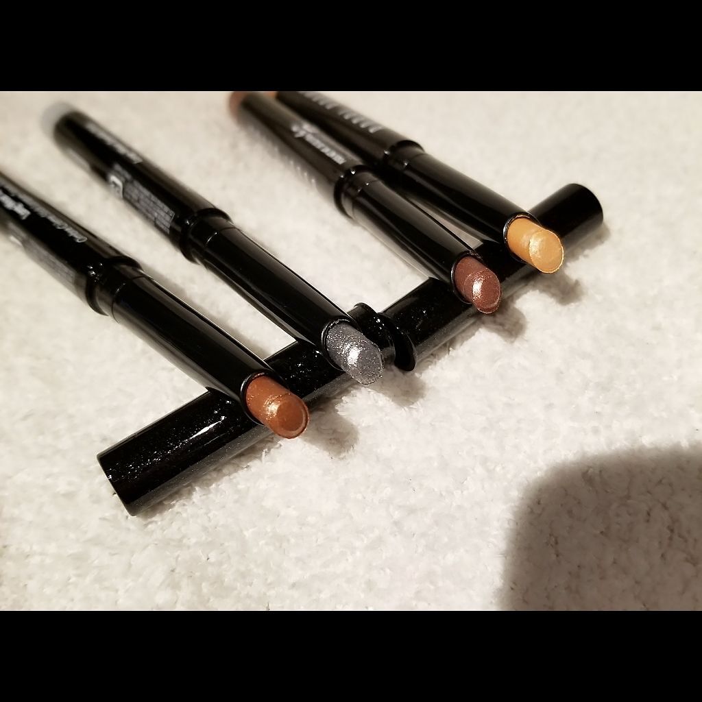 ロングウェアスパークルスティック/BOBBI BROWN/スティックアイシャドウを使ったクチコミ(2枚目)