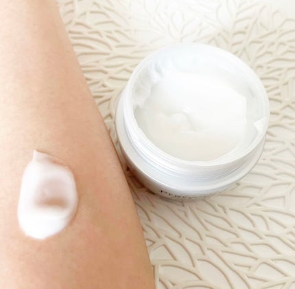 パーフェクトワン 薬用ホワイトニングジェル/パーフェクトワン/オールインワン化粧品を使ったクチコミ(4枚目)