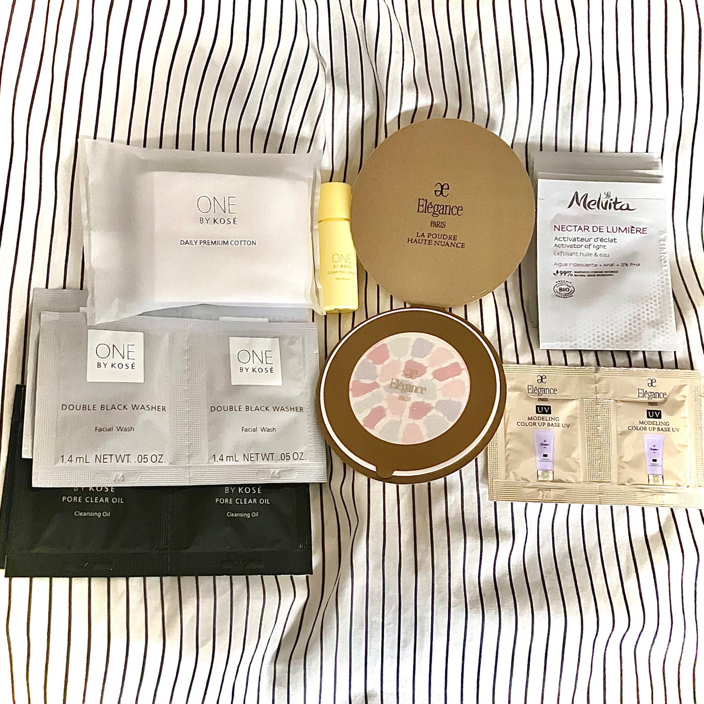 ふらんきんせんす(ふらん)再登録 on LIPS 「美的を本屋さんで買いました!😆今月はVOCEが1番付録が沢山で..」(2枚目)