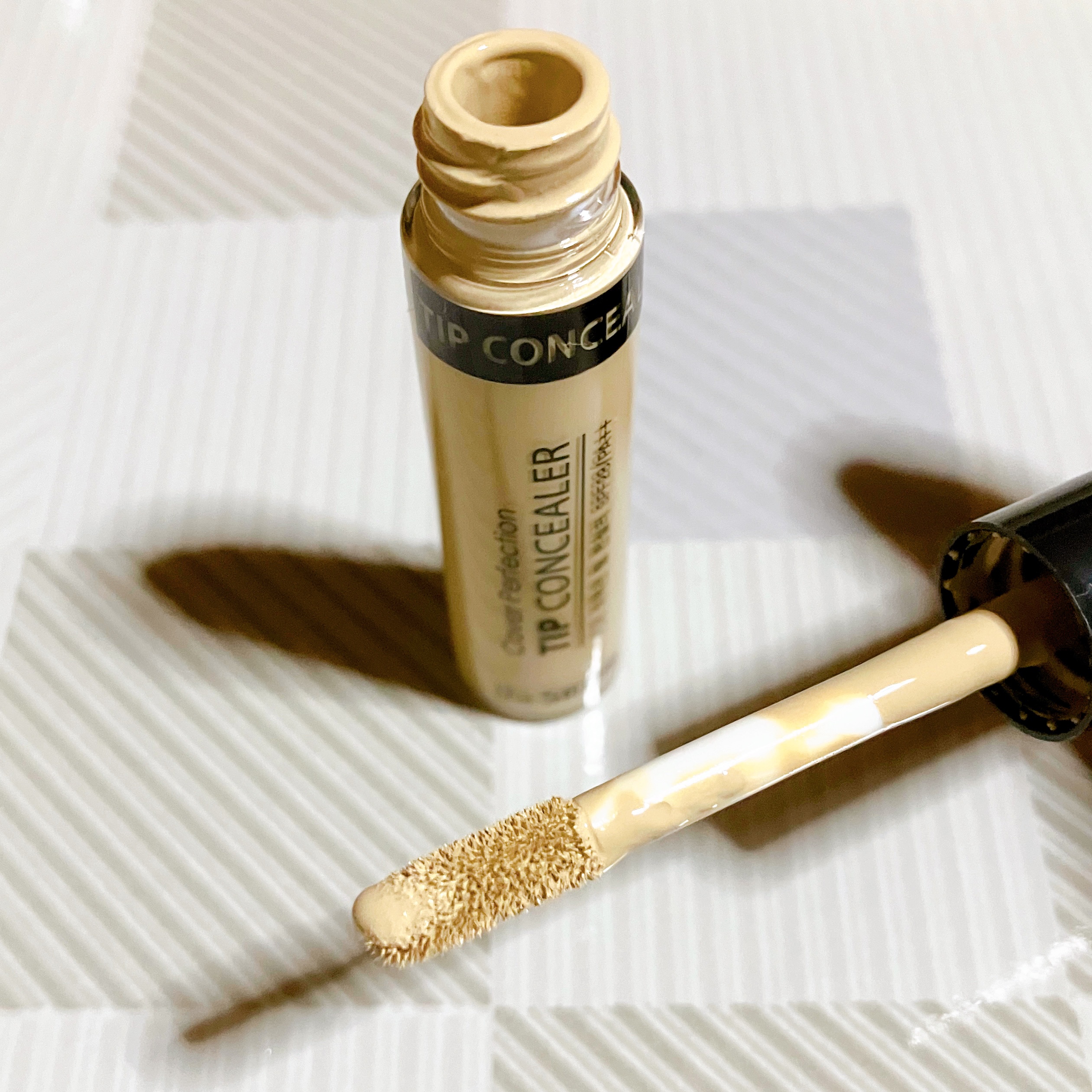 カバーパーフェクション チップコンシーラー グリーンベージュ/the SAEM/リキッドコンシーラーを使ったクチコミ（2枚目）