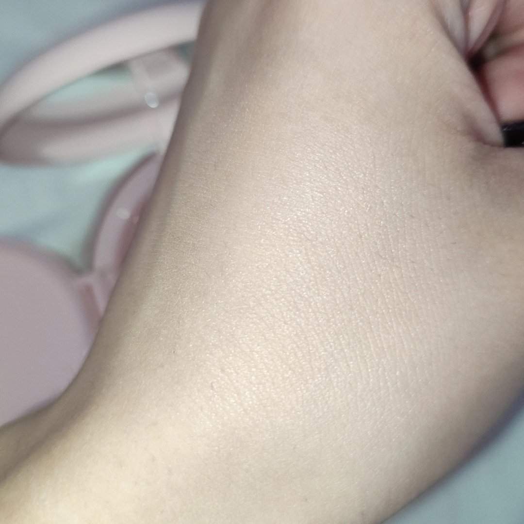 メイクムードシルキークッション/troistouch/クッションファンデーションを使ったクチコミ（3枚目）