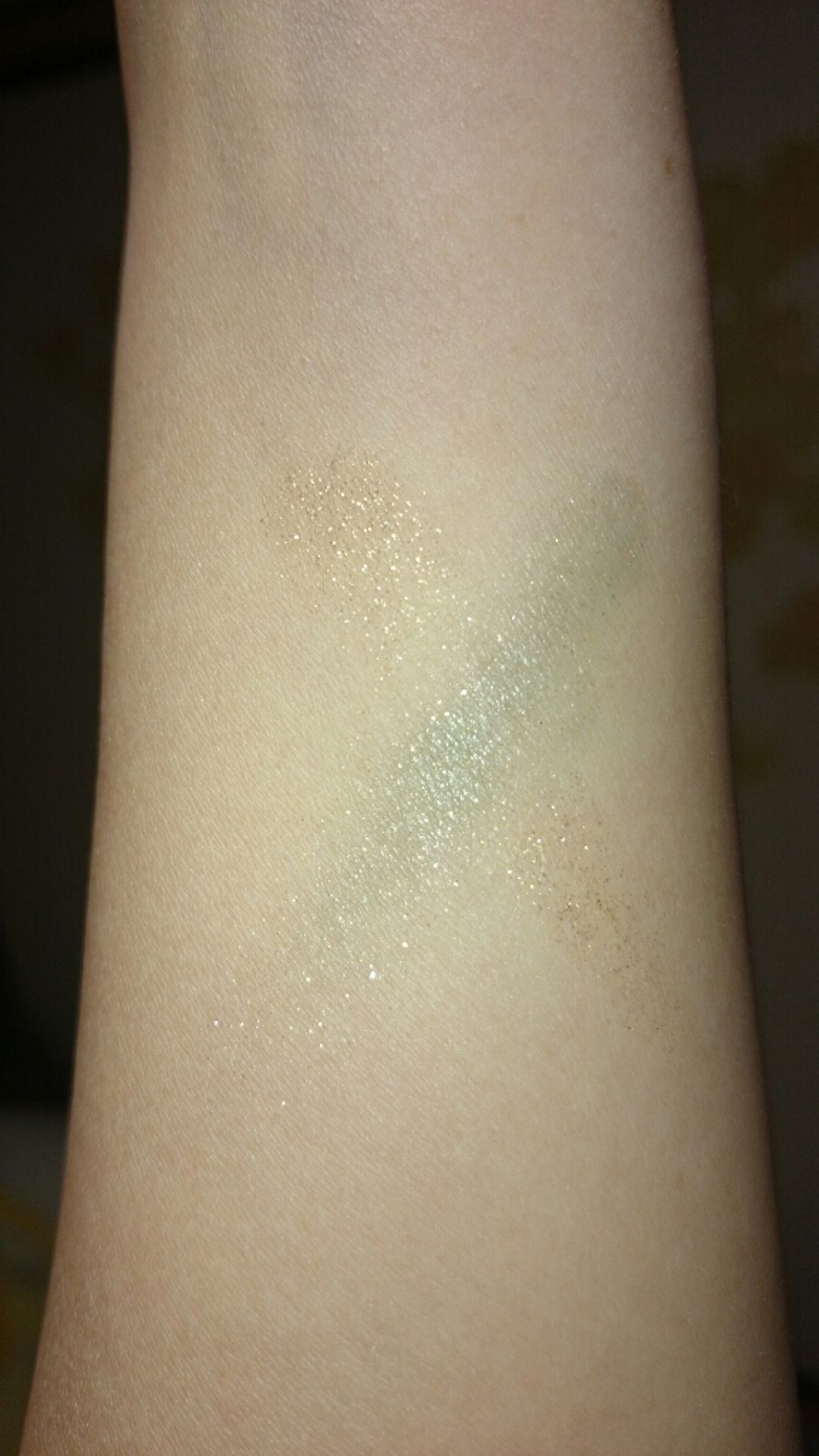 プレイフルカラー アイ&フェイス/コフレドール/単色アイシャドウを使ったクチコミ(3枚目)