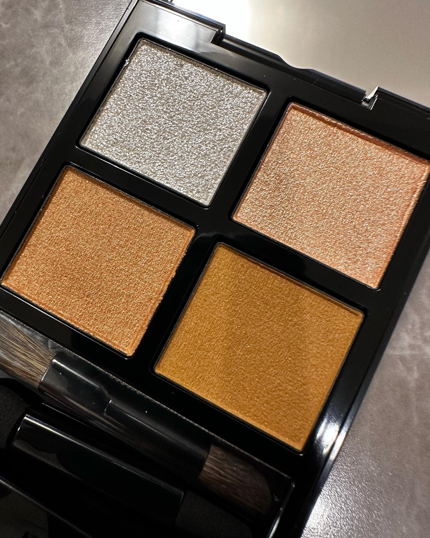 アディクション ザ アイシャドウ パレット + 011 Suntan Camel/ADDICTION/アイシャドウパレットを使ったクチコミ（2枚目）