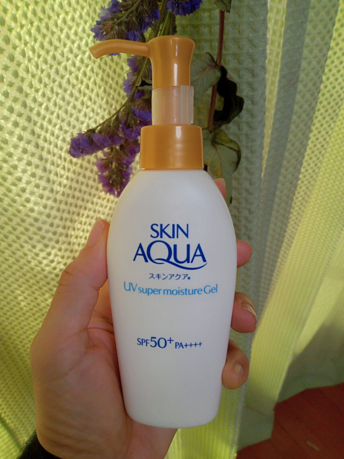スキンアクア スーパーモイスチャージェル 140g（ポンプ）【旧】/スキンアクア/日焼け止めジェルを使ったクチコミ（1枚目）