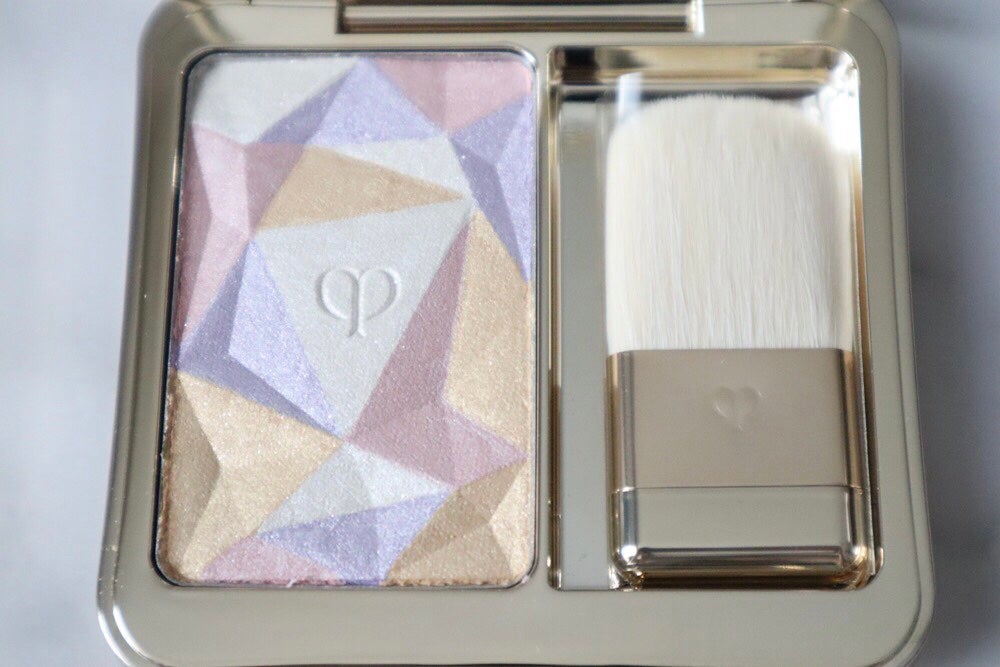 ル・レオスールデクラ /クレ・ド・ポー ボーテ/パウダーハイライトを使ったクチコミ(4枚目)