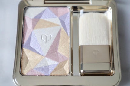 ル・レオスールデクラ /クレ・ド・ポー ボーテ/パウダーハイライトを使ったクチコミ(4枚目)