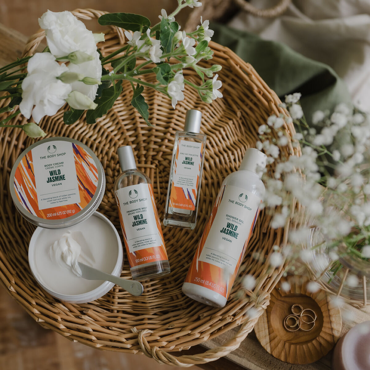 ワイルド ジャスミン ボディクリーム/THE BODY SHOP/ボディクリームを使ったクチコミ（1枚目）