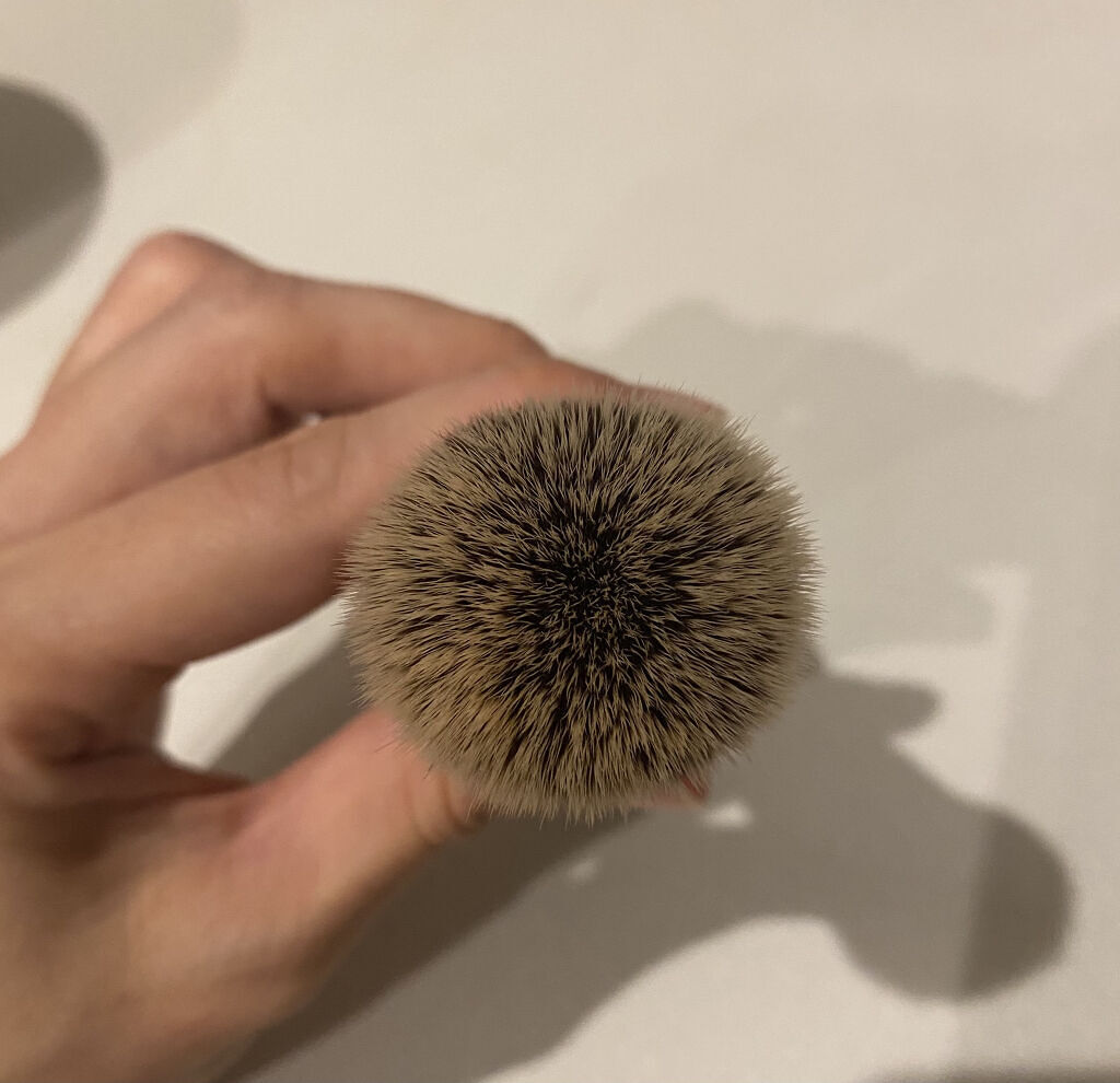 スムージング  フェイス  ブラシ/bareMinerals/メイクブラシを使ったクチコミ（2枚目）