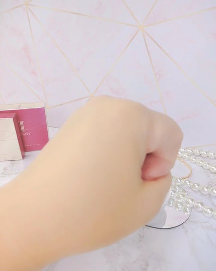 リズムシームレスウェア ケース(スポンジ付)/TWANY/化粧下地の画像