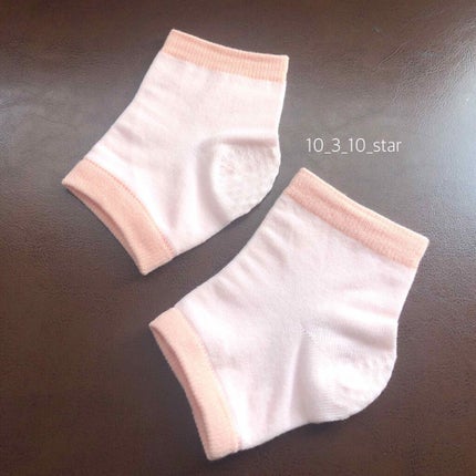 キャンドゥ 保湿用かかとソックスのクチコミ「🐾保湿用かかとソックス
このシリーズけっこう好きでガーゼマスクも以前購入して気に入り今でも使.....」(3枚目)