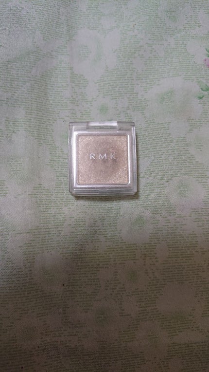 インジーニアス パウダーアイズ N/RMK/単色アイシャドウを使ったクチコミ(1枚目)