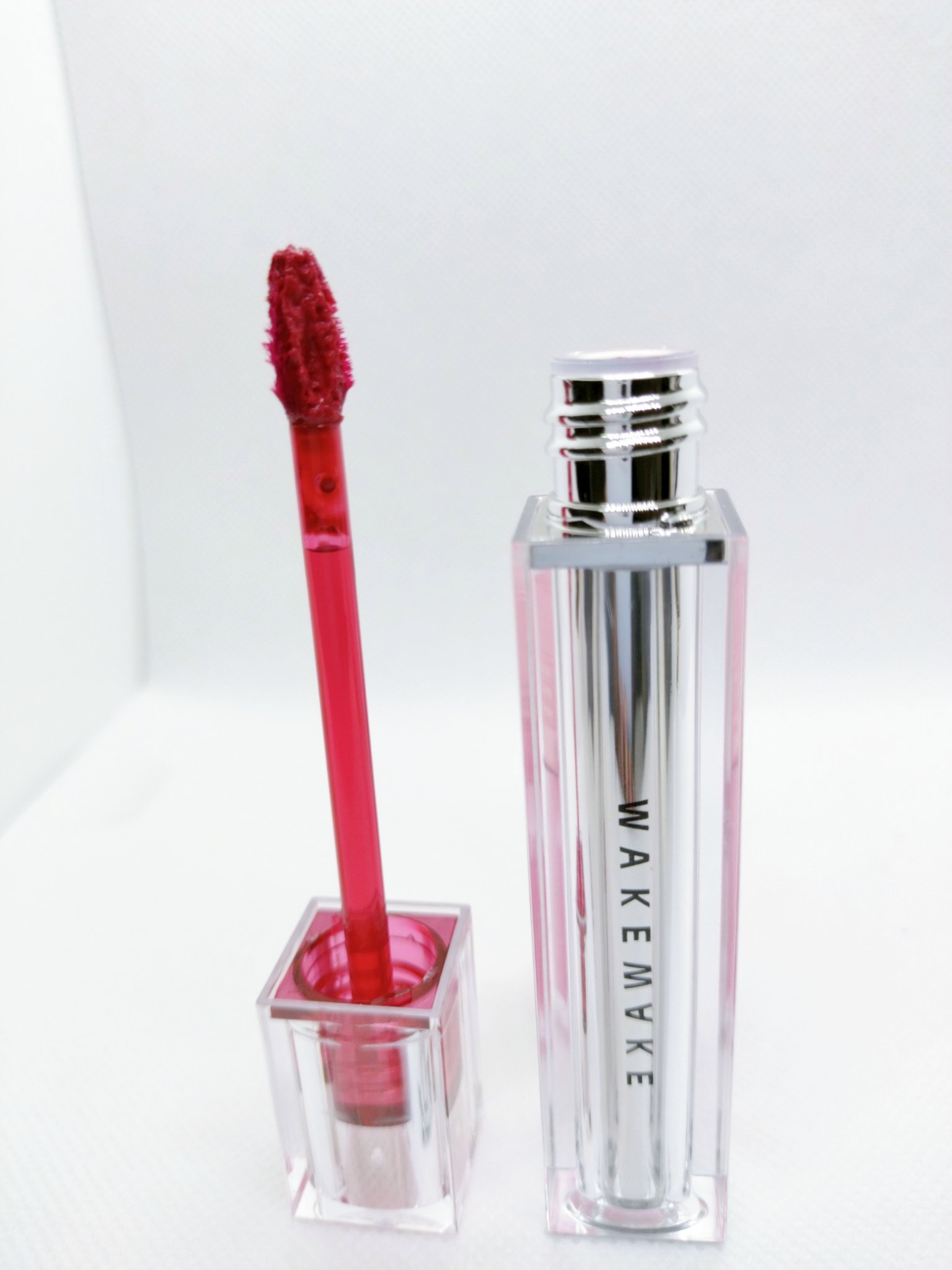 デュイジェルグロウティント 08 クーリッシュチェリー/wakemake/リップティントを使ったクチコミ（3枚目）