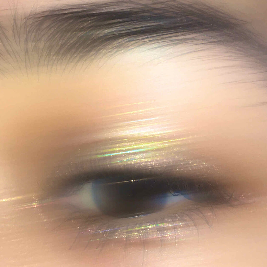 グリッタープリズム シャドウ/MISSHA/グリッターを使ったクチコミ（1枚目）