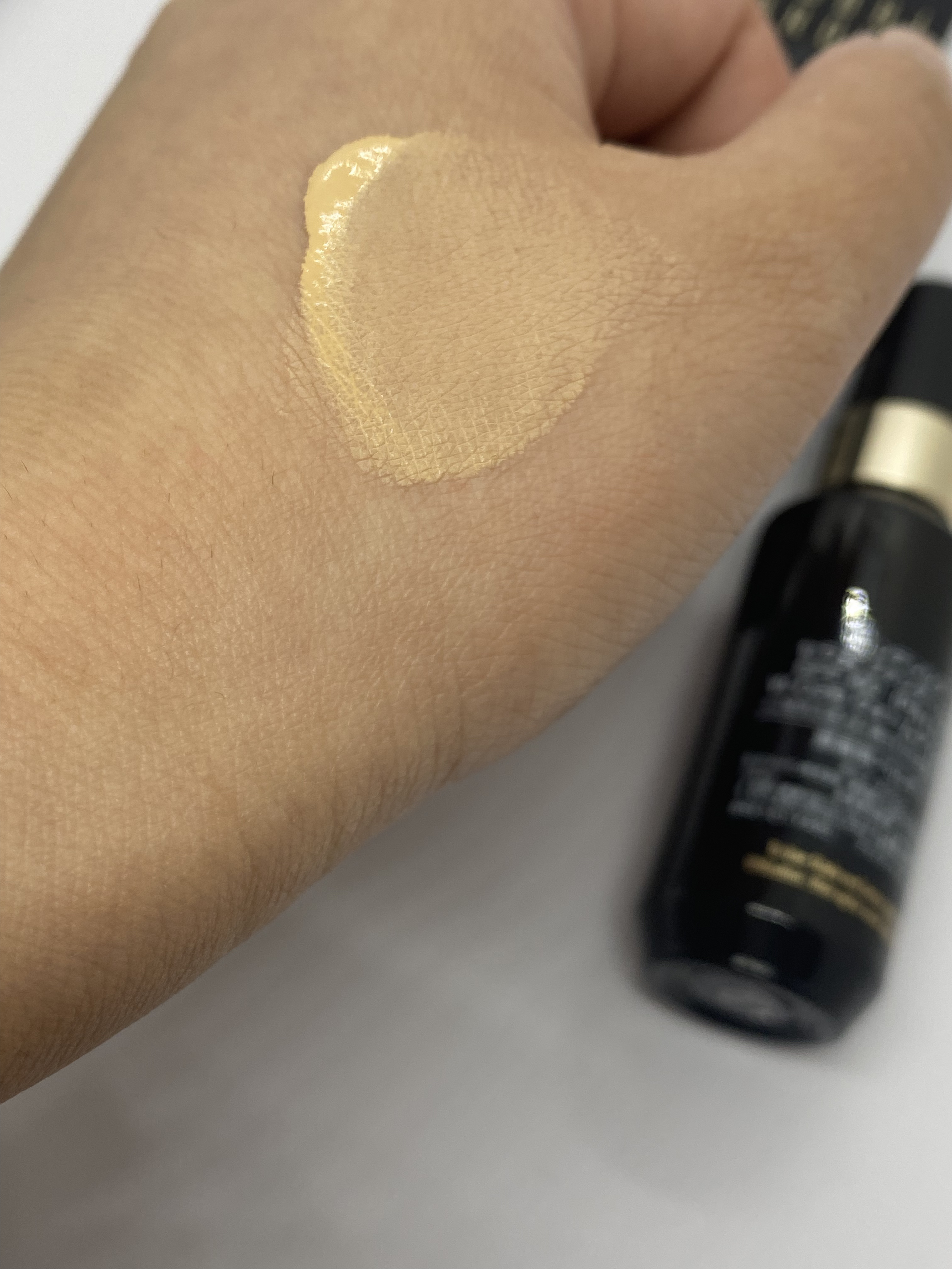 インテンシブ スキン セラム ファンデーション SPF40（PA++++） W-026 ウォームアイボリー/BOBBI BROWN/リキッドファンデーションを使ったクチコミ（3枚目）