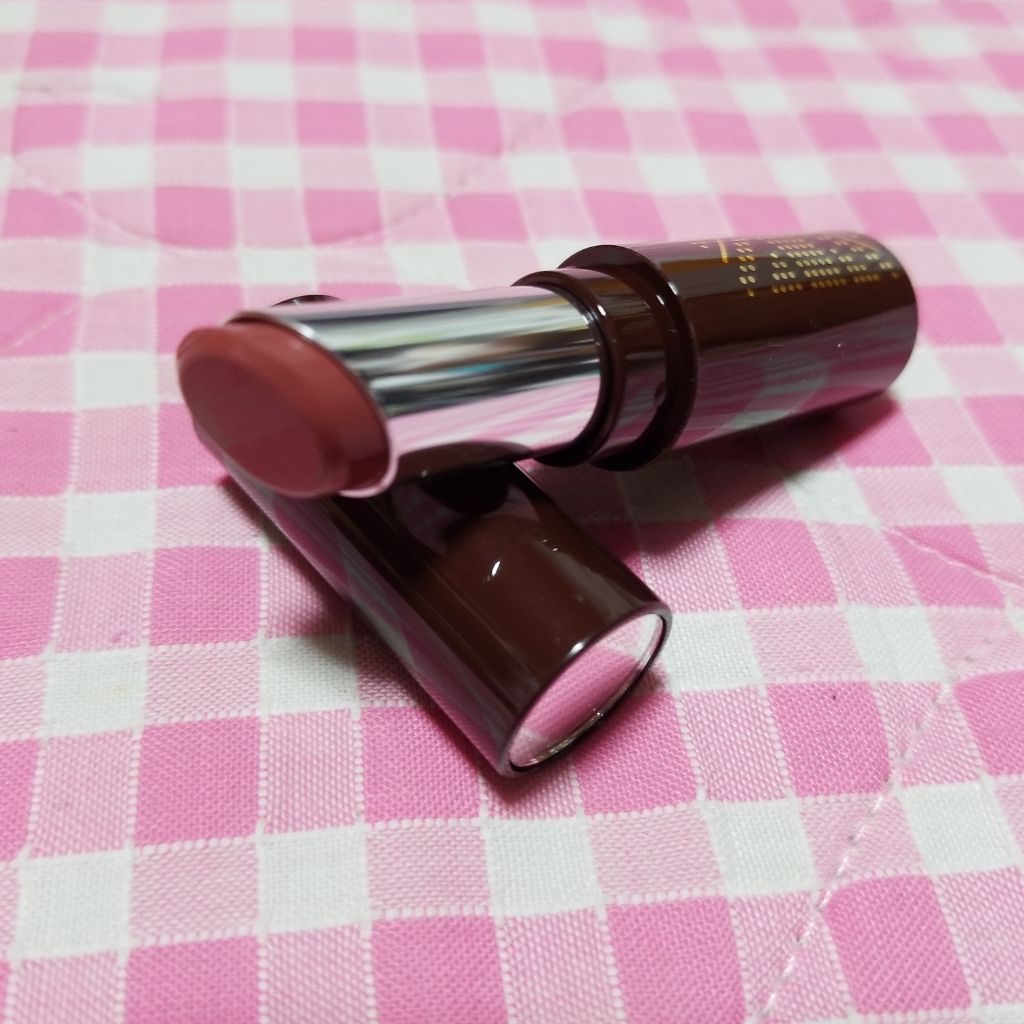 ラスティンググロスリップ/CEZANNE/口紅を使ったクチコミ（2枚目）