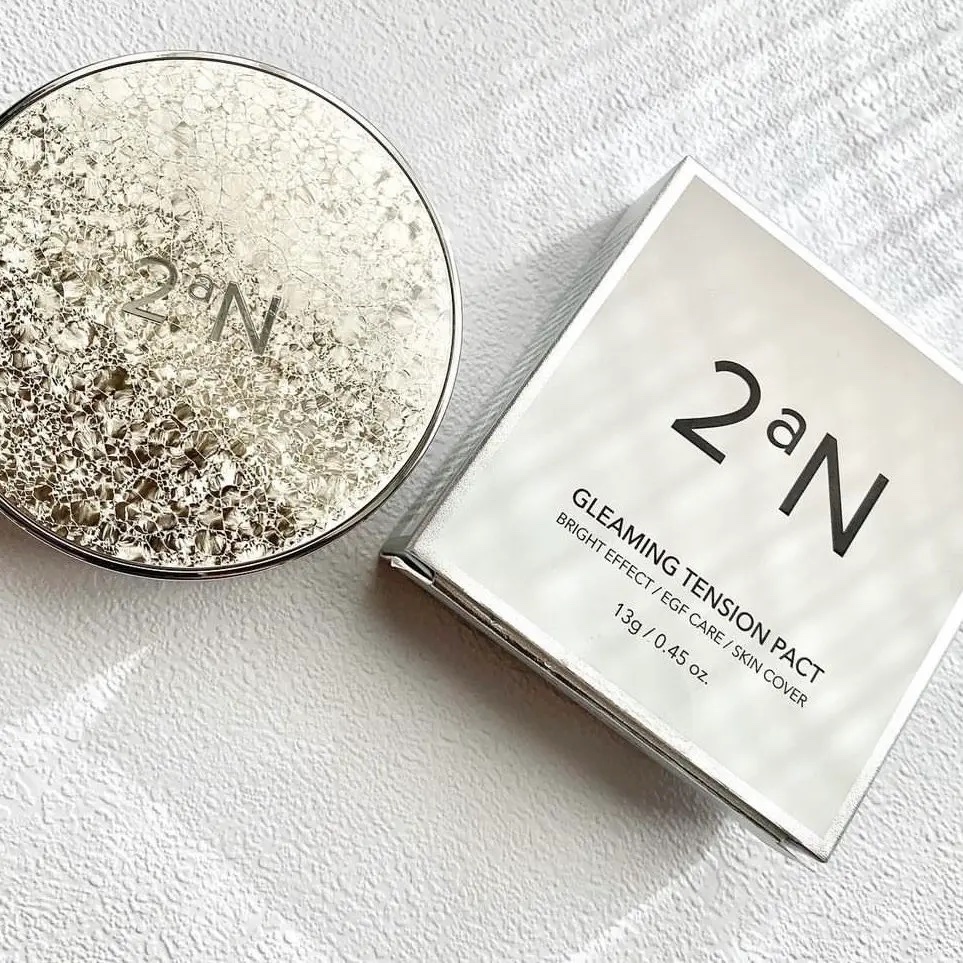 グリーミングテンションパクト/2aN/クリーム・エマルジョンファンデーションを使ったクチコミ（2枚目）