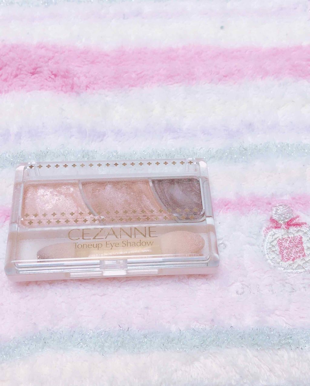 トーンアップアイシャドウ/CEZANNE/アイシャドウパレットを使ったクチコミ(1枚目)