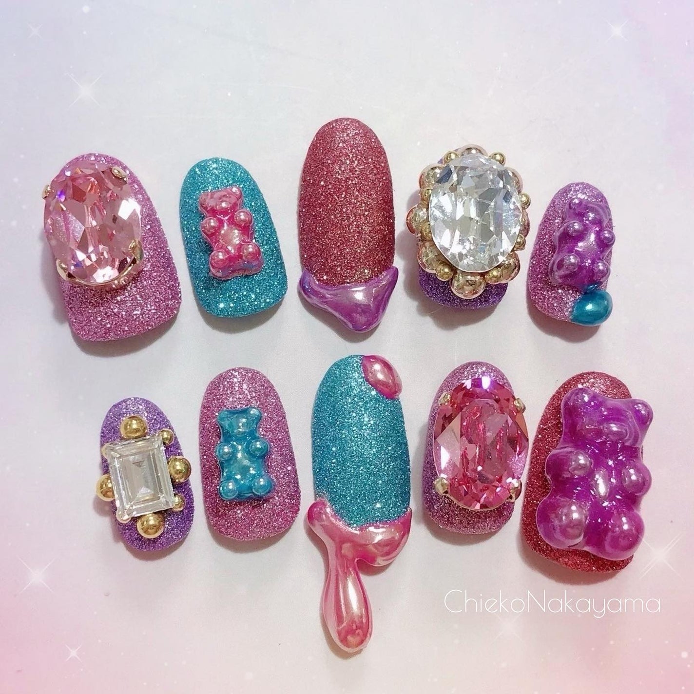 なかやまちえこ on LIPS 「Candyみたいなネイル🍭⠀⠀CandyRaser用に作ったネ..」(1枚目)