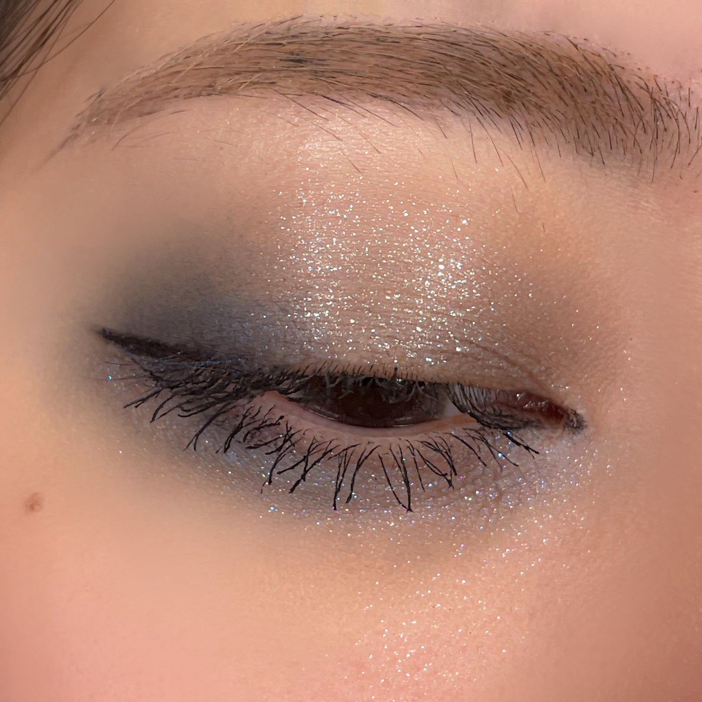 DIAMOND BOMB/FENTY BEAUTY BY RIHANNA/パウダーハイライトを使ったクチコミ(1枚目)