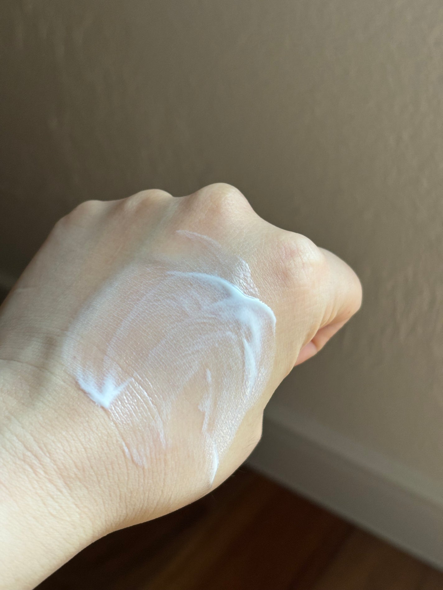 ヒアルーシカ ウォーターフィット サンセラム/SKIN1004/日焼け止めローションを使ったクチコミ(3枚目)