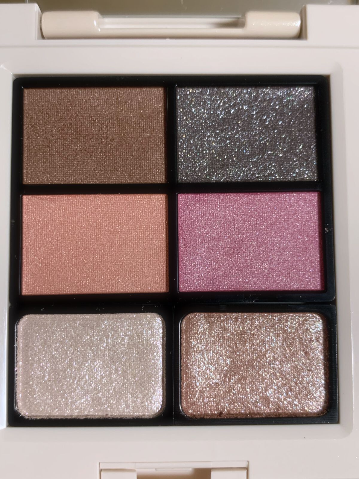 ミネラルクラッシィシャドー2022CF フェアリークチュール/エトヴォス/アイシャドウパレットを使ったクチコミ（2枚目）